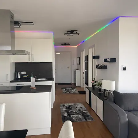 Apartment Luxusapartment Mit 40 Qm Terrasse, E-parkplatz Und Parkplatz *
