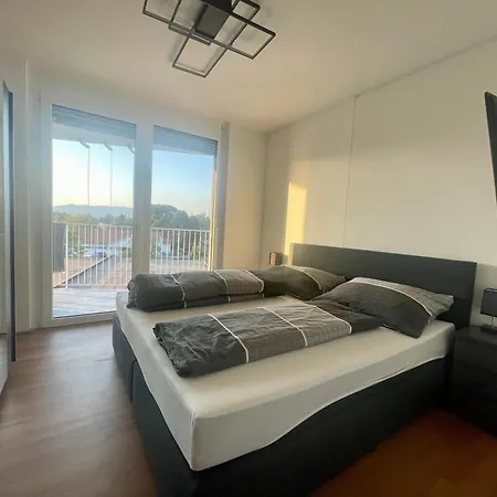 Luxusapartment Mit 40 Qm Terrasse, E-parkplatz Und Parkplatz 아파트 *