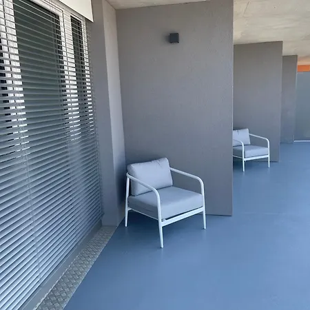 Luxusapartment Mit 40 Qm Terrasse, E-parkplatz Und Parkplatz 아파트 *