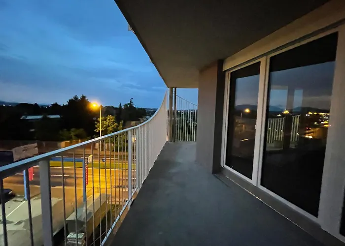 아파트 Luxusapartment Mit 40 Qm Terrasse, E-parkplatz Und Parkplatz *