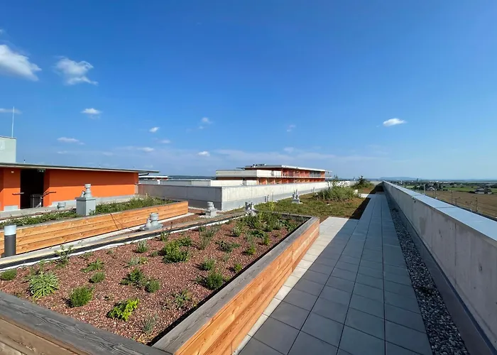 Luxusapartment Mit 40 Qm Terrasse, E-parkplatz Und Parkplatz 아파트 *