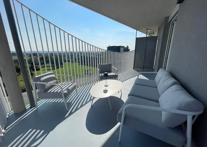 Luxusapartment Mit 40 Qm Terrasse, E-parkplatz Und Parkplatz 아파트 *