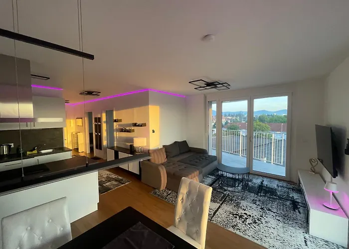 아파트 Luxusapartment Mit 40 Qm Terrasse, E-parkplatz Und Parkplatz