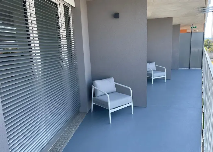 Luxusapartment Mit 40 Qm Terrasse, E-parkplatz Und Parkplatz Appartement *